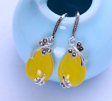 K01 Ohrring Libelle auf