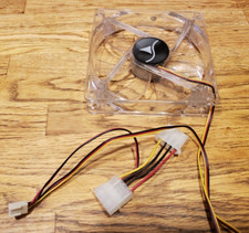 Sharkoon PC-Gehäuselüfter 120mm klar 3-Pin und Laufwerksanschluss und Schrauben