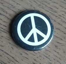 CND Peace Button Pin Anstecker