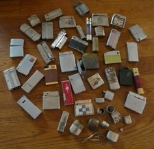 Großes Konvolut: 34 alte  Feuerzeuge + Zubehör - Vintage - defekt  -Ersatzteile 