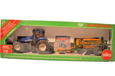 Siku Farmer 1:32 New Holland mit Amazone Feldspritze und DVD selten