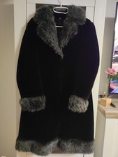 Samtmantel Aus Den 60er Jahren