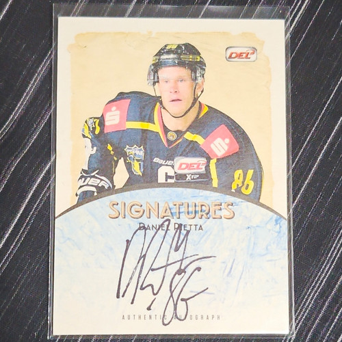 Del eishockey signatures - del,