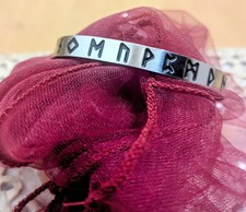 Armreif neu Runen Keltisch