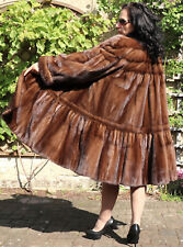 Nerzmantel Saga Superb Mink Pelzmantel Nerz Pelz ganze Felle Swinger Female Nuss