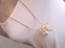 Damen Hals Kette Modekette lang Modeschmuck Gold Strass Spinne Perle Trend