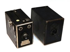 Konvolut 2 alte Boxkameras Box