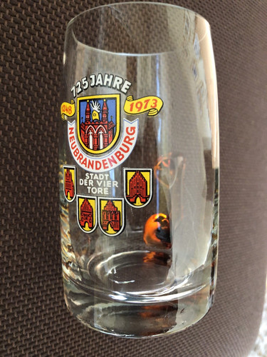 Bierglas aufschrift - -,