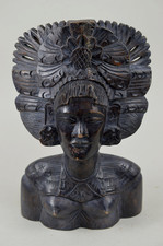 ALTE GROßE HANDGESCHNITZTE