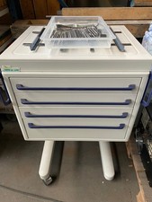 Zahnarztschrank mit Posten Qualitäts Dentalinstrumente tadelloser Zustand TOPPi