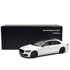 1:18 Mercedes-Maybach S-Klasse