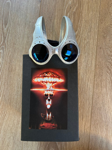 Oakley over the - top, /