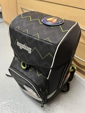 Ergobag Schulranzen Set inkl. Federmäppchen – schwarz/neongrün – guter Zustand