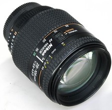NIKON AF 28-105mm 3.5-4.5 D