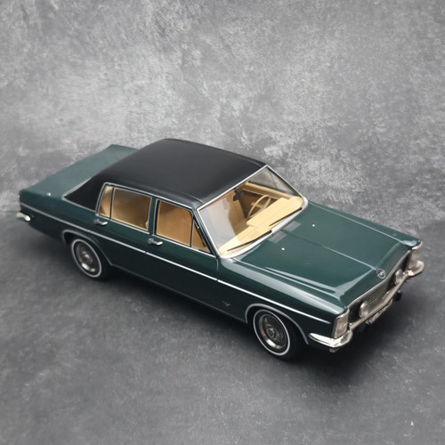 Norev opel diplomat v8 - 1/18,