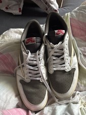 Verkaufe Jorden x Travis Scott Air Jordan 1 Low Gebraucht