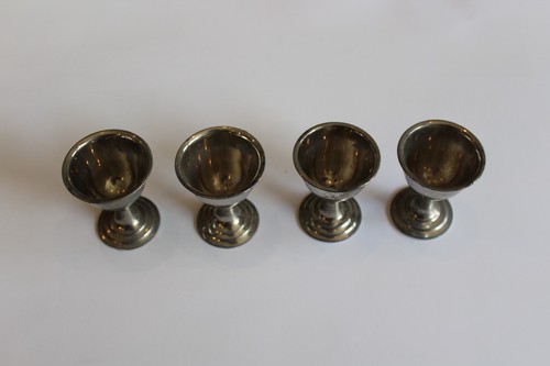 Eierbecher set metall - eierbecher,