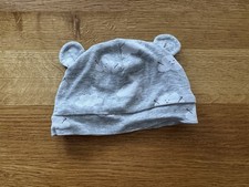 Mütze H&M 68 grau mit Wolken