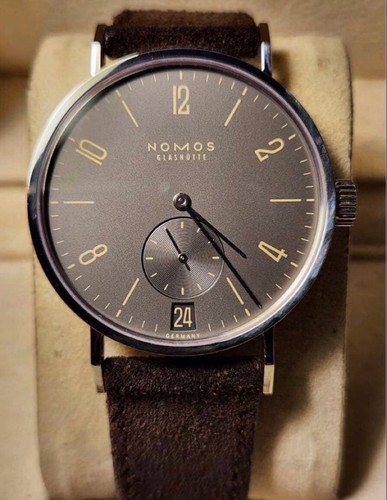 Nomos tangomat datum ruthenium - nomos,