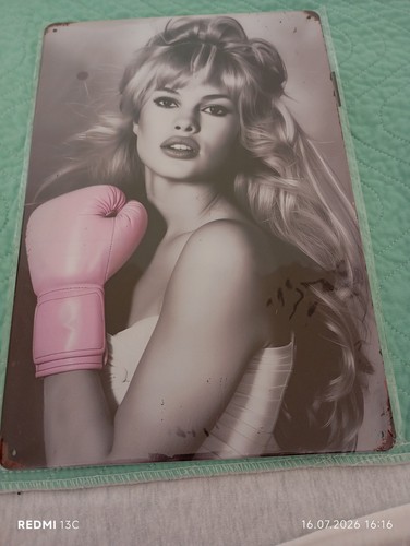 Brigitte bardot als boxerin - brigitte,