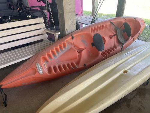 Set is kayaks - 4, as-is