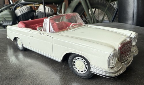 Org maisto mercedes - maisto,