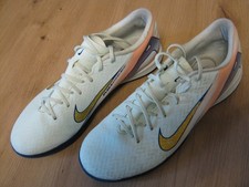 NIKE Schuhe Turnschuhe CR7 Sneaker 41 Weiß guter Zustand Sport Halle Indoor