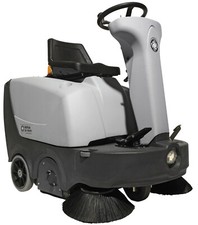 Nilfisk SR 1000S P Aufsitz-Kehrmaschine Kehrsaugmaschine Benzin Honda Motor