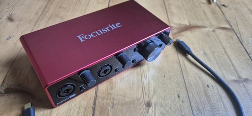Focusrite scarlett 2i2 3rd gen - scarlett,