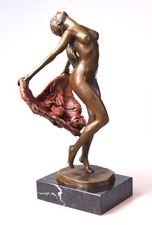 Bronze Skulptur Erotik Nackte Frau mit Tuch Nude Weiblicher Akt Marmorsockel