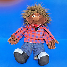 KUMQUATS HANDPUPPE JUNGE 65 CM CHARAKTER BOY DUNKELHÄUTIG ETHNIC