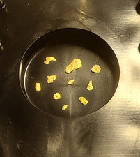 Gold, gediegen als Sammlerprobe von der Schwarza nahe Bad Blankenburg  Thüringen