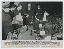Orig. PRESSE Foto Soldaten mit Berlin Lazarett Bastel Weihnachtsgeschenke 1939