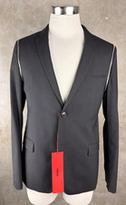 BOSS BY HUGO SAKKO ACKMANN 48