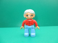 Lego 1x  Duplo Figur Großmutter Oma Frau Brille graue Haare Jeans (200723Z)