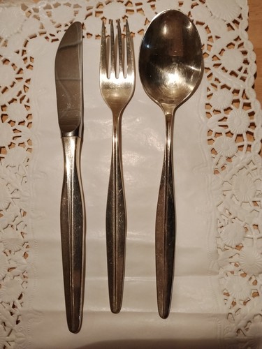 Set bestehend essbestecke - ,