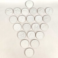 Set 22 Meissen Porzellan Medaillen – Bisquitporzellan 5 cm, Schwertermarke