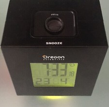 Oregon Scientific RM383P Funkwecker Ohne Netzkabel  Projektionsuhr Defekt