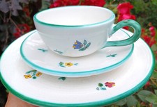 schöne Tasse, Kuchenteller und Unterteller    " Gmundner Keramik - Streublumen "