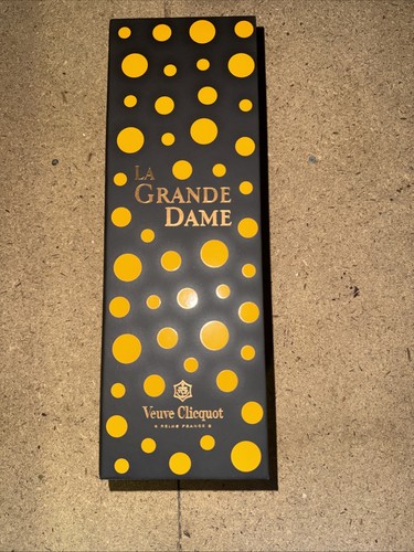 Yayoi kusama veuve clicquot - kusama,