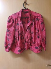 schwarz-roter Damenkurzblazer