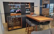 Team7 - Vollholz außen Nussbaum Luxus Küche, Miele, Bora, Dornbracht - LP 94.377