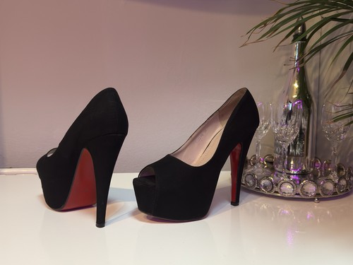 Schwarze pumps mit - mit, sohle