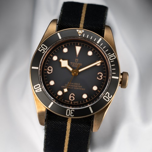 Tudor black bay grey dial - black,