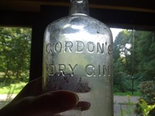 Gordon´s dry Gin, sehr alte leere Ginflasche, vintage, Flasche, Deko, antik, rar