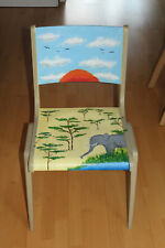 Stuhl bemalt mit Elefant Sonne Bäume Wasser Esszimmer Kinderzimmer