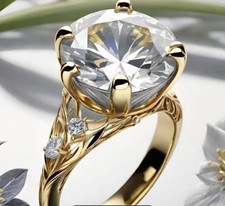 Exklusiver Ring mit 14 Karat