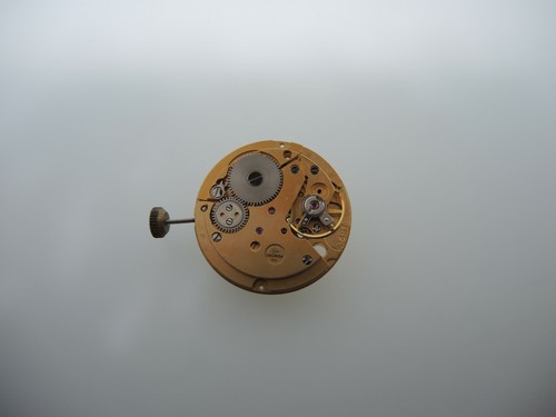 Uhrwerk tissot 2451 signiert - tissot,