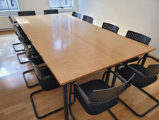 Besprechungs- / Konferenztisch mit Stühlen -sehr guter Zustand