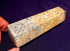 Fossil-Jaspis, Obelisk